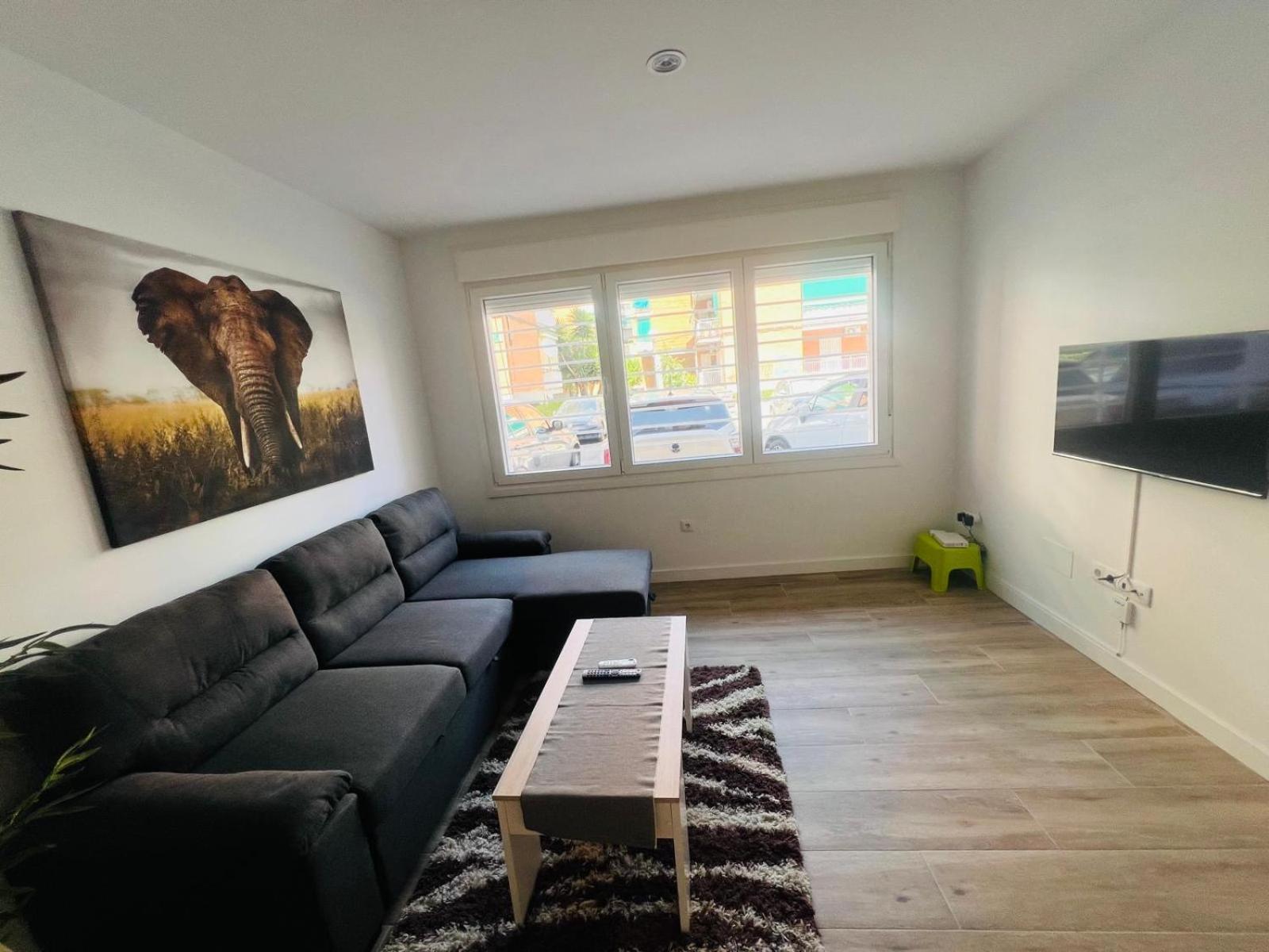 Apartamento 4 Elephant Wifi Y Netflix Алкобендас Екстериор снимка